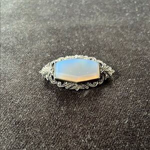 Elegant Chalcedony Silver and Blue Brooch